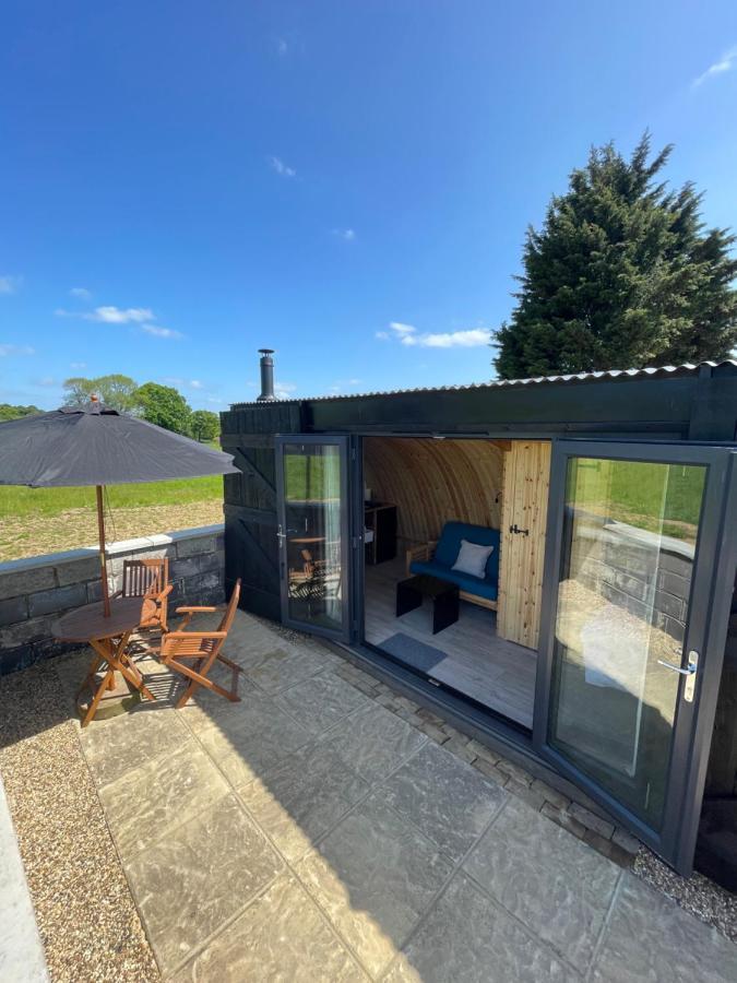 Henny Riverside Glamping Sudbury  Esterno foto